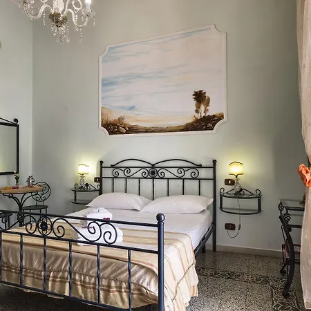 Art Principe Umberto Nocleg ze śniadaniem Neapol