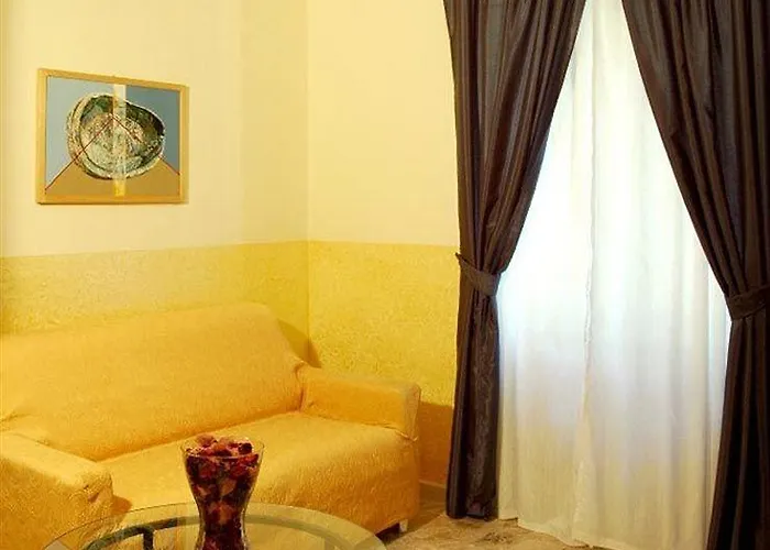 乌姆本托首选艺术住宿加早餐套房酒店 住宿加早餐酒店 那不勒斯