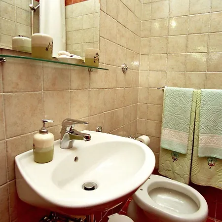 아트 스위트 프린시페 움베르토 B&B 3*